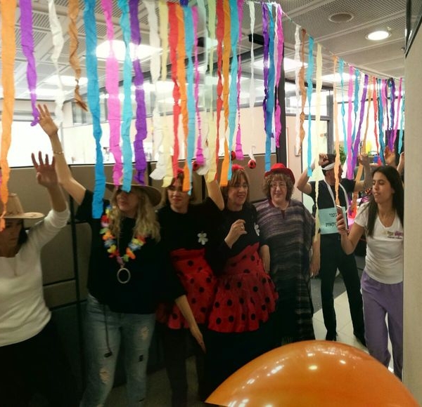 employees team building day