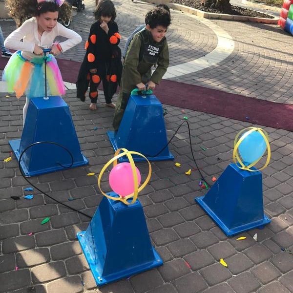 inflate the balloons contest 1557743107