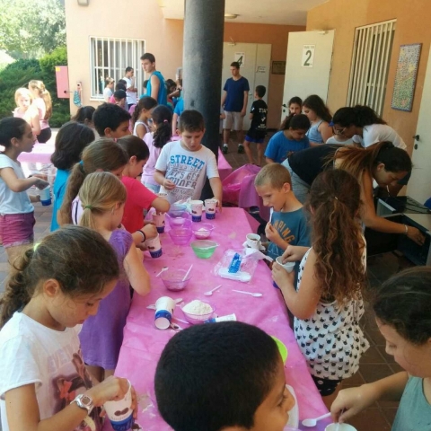 מסיבת כיתה עם חברת פונטש בננה